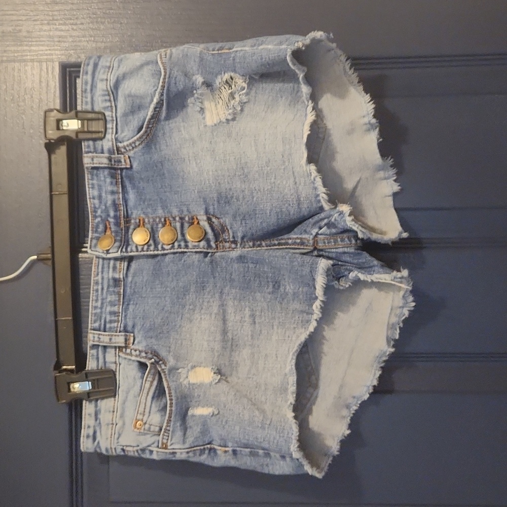 Billabong size 28 button fly denim shorts